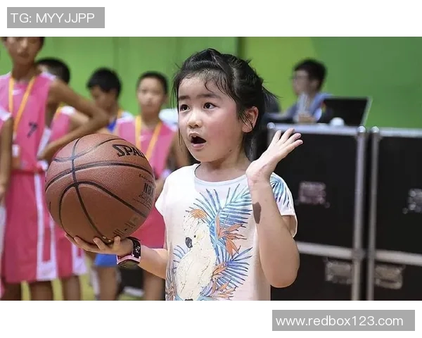 小姚明媳妇的成长故事与篮球之路如何影响她的人生选择与家庭生活