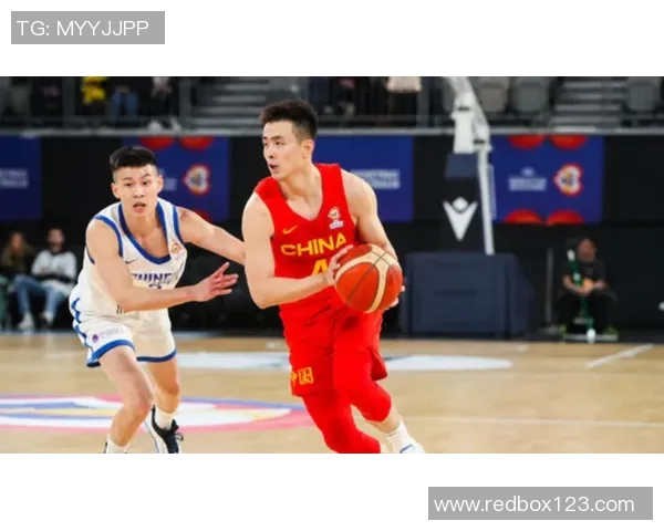 姚明:中国篮球的传奇巨星与全球体育文化的桥梁 姚明:中国篮球的传奇巨星与全球体育文化的桥梁