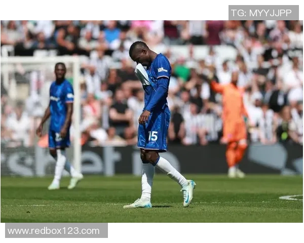 英超球员因涉嫌违反禁赛规定被停赛,联赛前景蒙上阴影 英超球员因涉嫌违反禁赛规定被停赛,联赛前景蒙上阴影