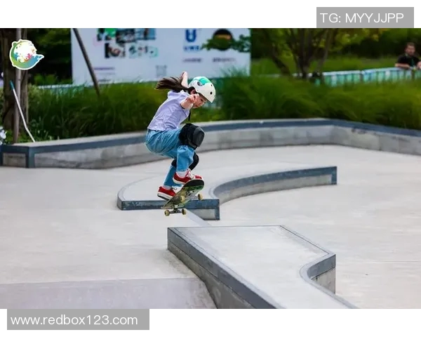 赛后复盘:上海滑板队与深圳滑板队的战术意识与团队协作分析 赛后复盘:上海滑板队与深圳滑板队的战术意识与团队协作分析